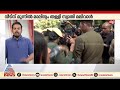 അരവിന്ദ് കെജ്‍രിവാളിന്റെ വീടിന് മുന്നിൽ മാലിന്യം തള്ളി സ്വാതി മലിവാൾ എംപി arvind kejriwal aap