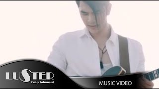 อย่าถามเวลากับนาฬิกาที่หยุดเดิน - มาย ภาคภูมิ 【Official MV】