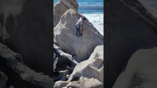 Driftwood (VB) - Carmel Bay - Bouldering