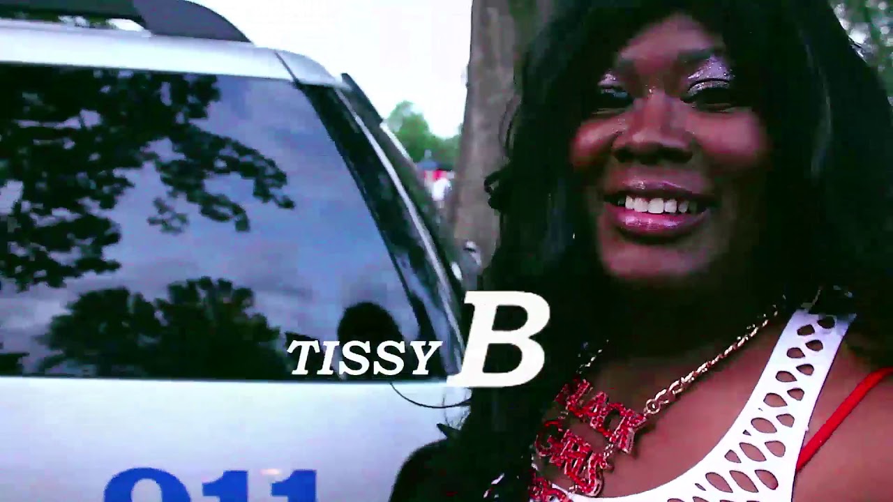 Tissy B - Put Yo Lighters Up (Official Video) Lil Kim Remix - YouTube