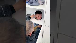 Poor little boy got stuck head in hole 😣😣😅 #cute #baby #love #mommy #daddy #adorable