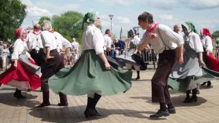 Volksdans tijdens Palingfestival 2017