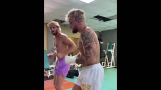 Logan Paul and Jake paul ''Brothers dance in gym''😀Before fighting Woodley