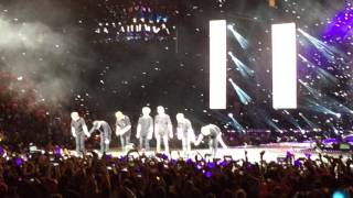 170323 BTS Encore Bowing and Holding Hands - WIngs Concert in NYC