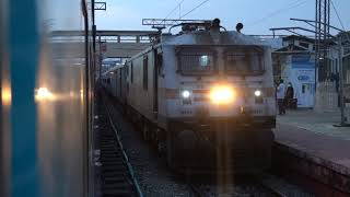 Venad Express Arriving Kottayam | With Kochuveli Shri Ganganagar Express Announcement ||