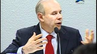 Guido Mantega detalha medidas do governo para enfretamento da crise financeira internacional