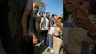 Rocky bhai new look video with fan #shorts #kgf3 #kgf2 #rocky #kgf #south