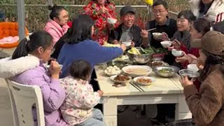 一大家子回到老家，做一顿热乎乎的饭菜，年味儿就来了 生活记录vlog 人间烟火 美食