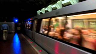 WMATA Metrorail: 8 Car Blue line departing Pentagon Station