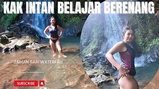 Kak Intan belajar berenang di Taman Sari Waterfall  Gianyar Bali