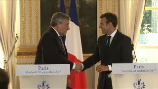 Emmanuel Macron a reçu Antonio Tajani à l'Élysée