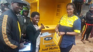 Wamudamu wakubiswe nibisambo i Remera | Mtn yamugeneye inkunga asubira mubucurizi bwe