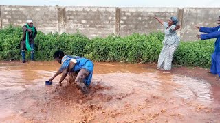 amadi kalabantchi prend un enfant moto