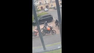 Thieves Steal Parked Motorbike In Seconds!