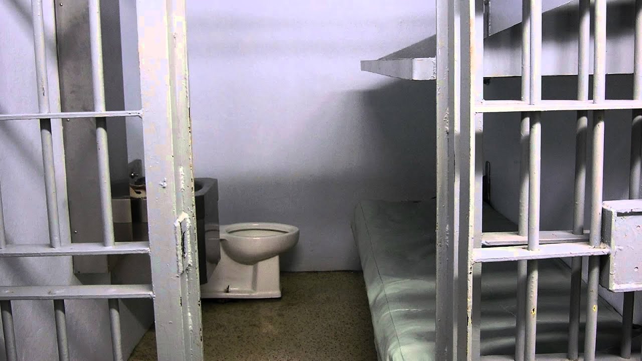 Inmate Found Stuck In Wall Trying To Escape Prison - YouTube