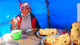 TIA ANSELMA Recibió su Regalo por Navidad / MUJER VIVE SOLA más de 78 AÑOS en CAMPO con sus ovejas,