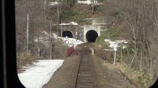 廃線が決まった夕張線の清水沢駅を出発して登坂区間を奮闘するキハ40系の前面展望