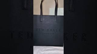 Unboxing my new Ted Baker tote bag           #luxury #tedbaker #youtubeshorts #unboxing