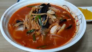 춘천 중앙시장 골목 짬뽕과 탕수육 Korean local Food / Korean style Chinese noodle 'Jjamppon and Sweet and sour pork