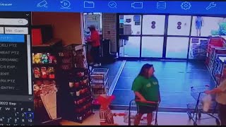 Belmont County police looking for suspects that allegedly stole wallet from Riesbeck's