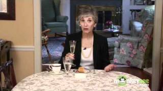 Basic Dining Etiquette - Tips for the Toast, video 16 of 16