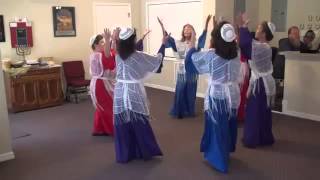 DAVIDIC DANCE   HAZAK HAZAK BE STRONG by Lenny \u0026 Varda