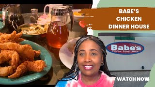 Babe’s Chicken Dinner House | Christmas Decorations \u0026 a Dinner Show #travelvlog