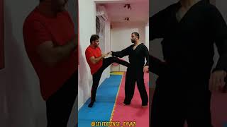 self defense- how to disarm gun                 دفاع شخصثی- خلع سلاح اسلحه گرم