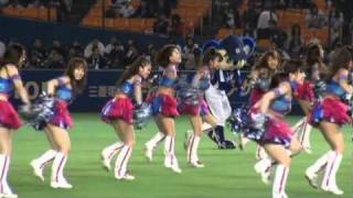 【2010/11/04】日本シリーズ第5戦　試合直前のバク転でドアラめまい？