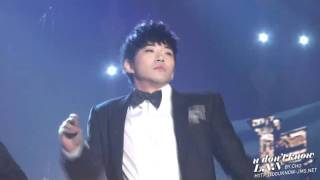 [FANCAM] 111231 JUNHO MBC Gayo Daejun - Hands Up (Cut)