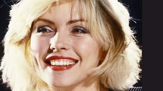 13 Sexy Photos of Debbie Harry AKA Blondie