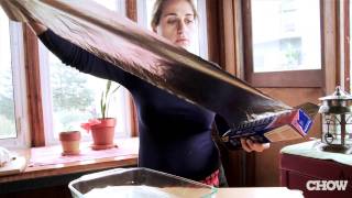 How to Roast Your Turkey Without a Roasting Rack - CHOW Tip