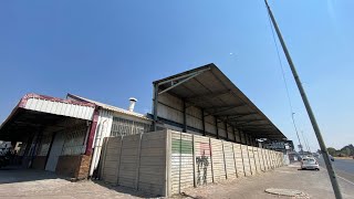 Neat 750m2 warehouse to let in Anderbolt Boksburg