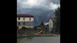 Supercella tornadica \u0026 tornado-13 Luglio 2016-north of Novara, Po valley, Italy (HD)