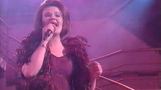 MERJA RASKI - The greatest love of all. Sov. Jari Puhakka (Pöllölaakson aarre, MTV3 1995)