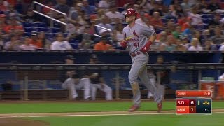 STL@MIA: Leake adds a run with a bases-loaded walk