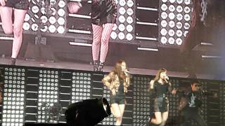 [fancam] 111023 NY SMTown Concert - Jung Sisters Tik Tok