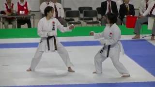 2019 JKA All Japan Female kumite semifinal 女子組手準決勝 K.Akiyama vs A.Miura 秋山響子 対 三浦彩