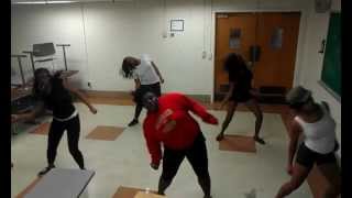 tout le monde crie de logobi gt tout le monde crie de logobi gt