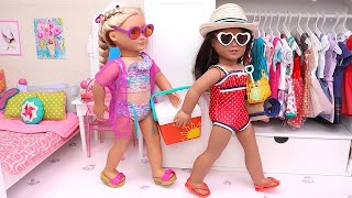Sister dolls pack fun toys and swimwear to go to the beach! PLAY DOLLS organise for family trip