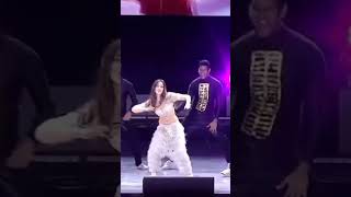 Nora Fatehi Dance Meri Rani Live Performance🥵