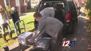 PC Students Working to Feed the Needy