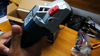 Unpacking / unboxing cordless angle grinder Bosch GWS 18V-10 C (125mm) 06019G310A