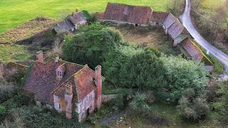 HIDDEN HISTORIC MANOR HOUSE THAT TIME AND PEOPLE HAD FORGOTTEN