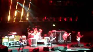 Foo Fighters. Monkey Wrench  .NME Big Gig Wembley Arena.  25/2/2011