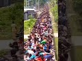 así se viaja en tren en bangladesh. 🚞😧 shorts vanguardia