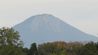 小さな窓の花ごよみ 1500 岡山県立美術館～伯耆大山 ♪バッハ管弦楽組曲より メヌエット他♪