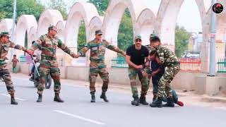 Ho feeling up around Indian army Jung ke maidan mein