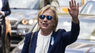 Doctor: Clinton receiving treatment for pneumonia