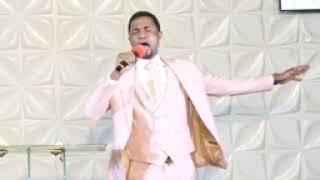 Apostle Michael Orokpo sings you reign (Deep soaking worship)